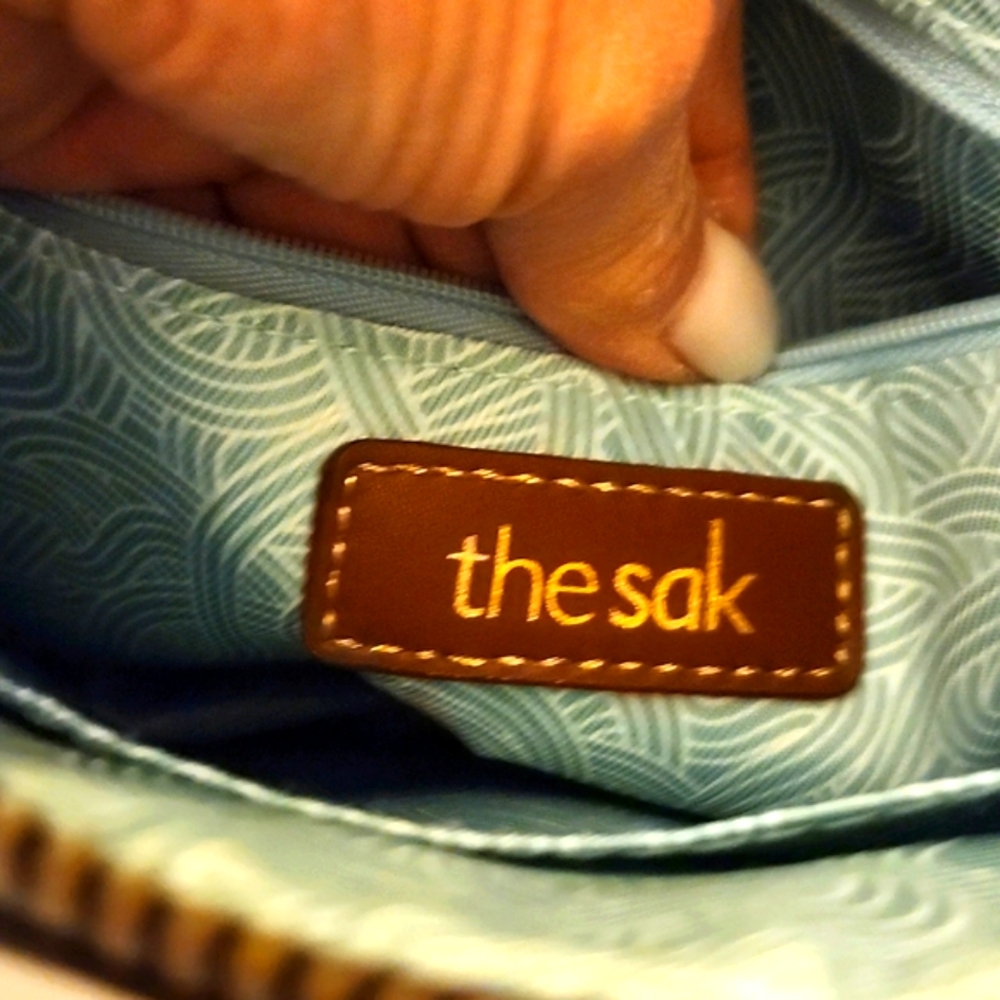 The Sak Leather Saddle Bag w/Free Sak Earrings - Picture 10 of 14